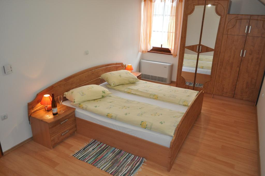 Apartments - Turisticna Kmetija Vrbnjak Ljutomer Habitación foto